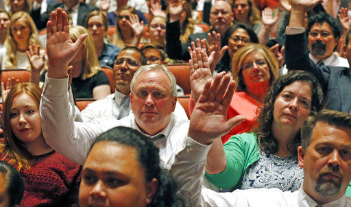 Mormons to spend less time at church on Sundays, leaders say